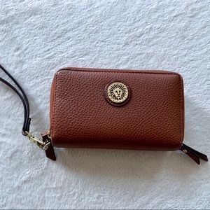 Anne Klein wristlet: camel colored